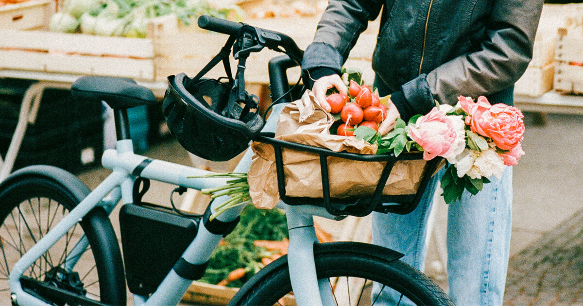 How to accessorize your ride and be ready for whatever. VanMoof Blog English